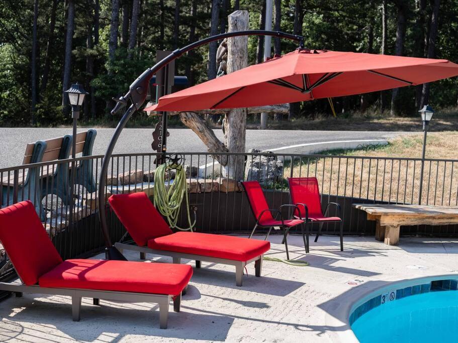 Stonegate Lodge Bed, Wifi, 50In Roku Tv, Salt Water Pool Room #109 Eureka Springs Extérieur photo